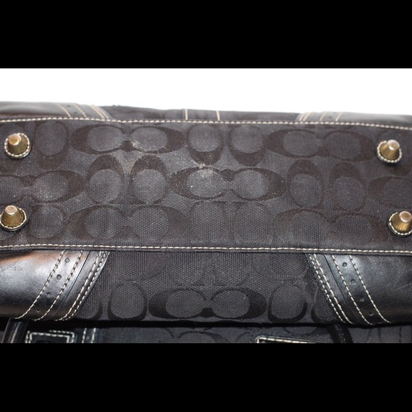 Coach  signature Hamilton handbag 2006 - Picture 3 of 5